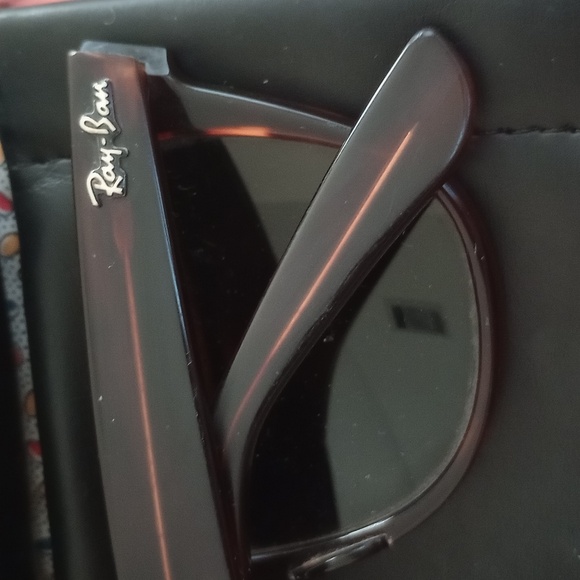 NWOT RAY-BAN Tortoise Shell WAYFARER Sunglasses - Picture 5 of 8